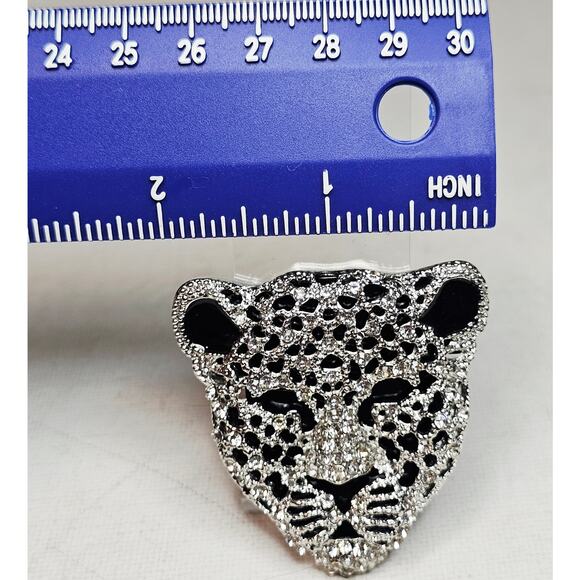Crystal‎ Tiger Rhinestones New Brouch in Silver n Black Metal. Mob wife. … - Picture 3 of 12